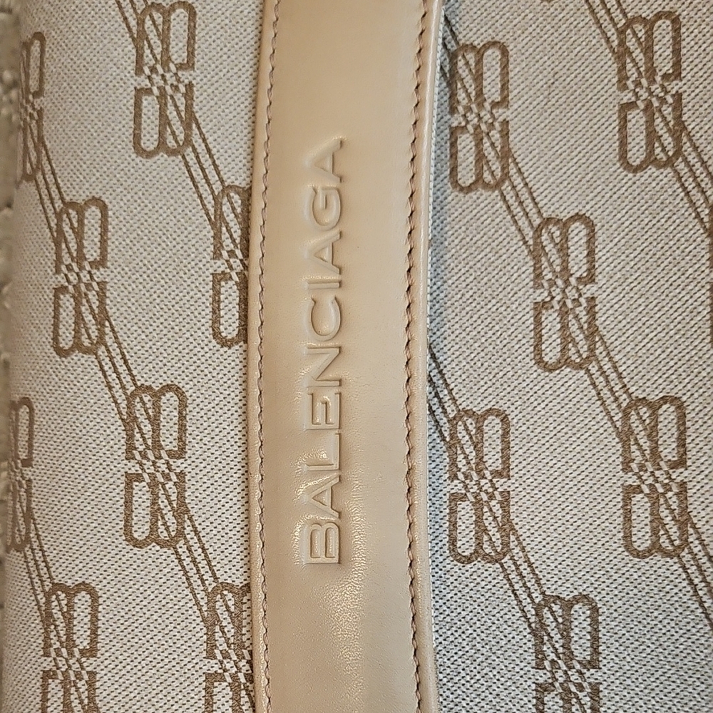 Vintage Logo Balenciaga Beige Shoulder Baguette Bag - Picture 14 of 16